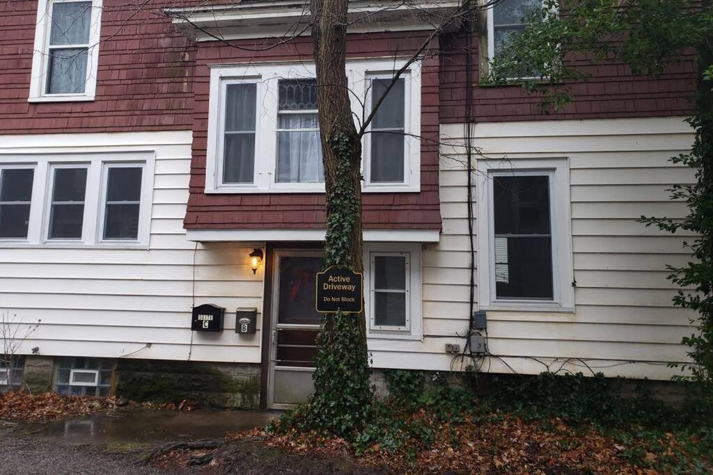 Large Bakery Apartment - Central Downtown Location Fredonia エクステリア 写真
